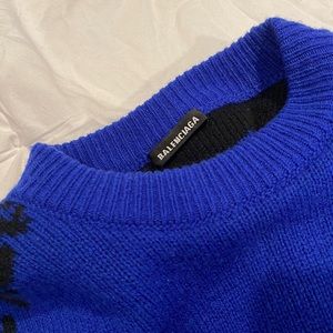 Womens Balenciaga Sweatershirt. New, worn once. Size M